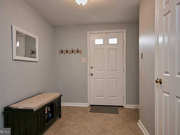 4th image of 9366 Tucker Woods Ct