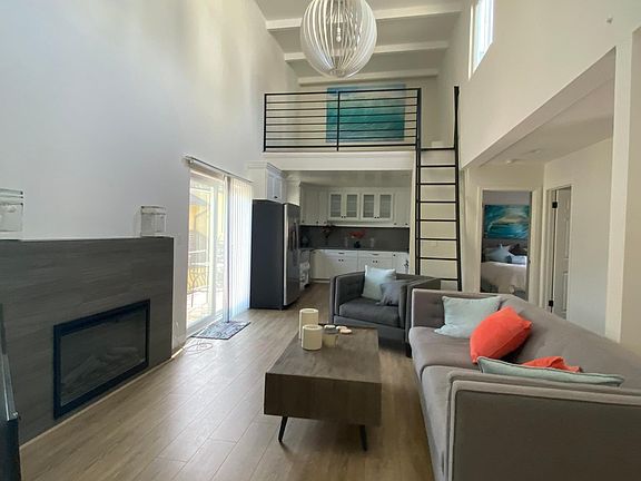 5th image of 425 S Catalina Ave APT 3