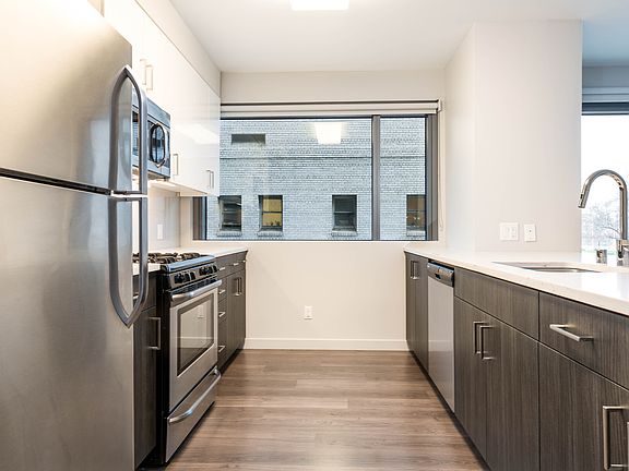 4th image of 103 Polk St #107