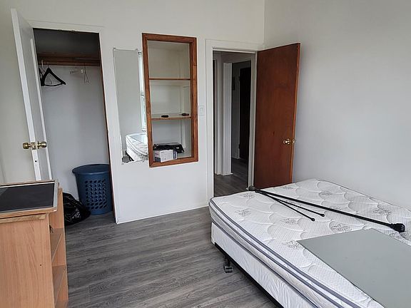 4th image of 782 Halsey St #3B