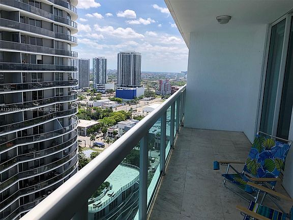 2nd image of 1800 N Bayshore Dr APT 2812