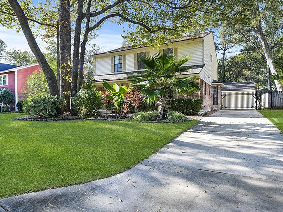 3rd image of 2609 Silver Falls Dr