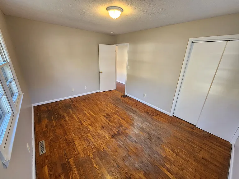 1319 S Prince Ln — Photo 14