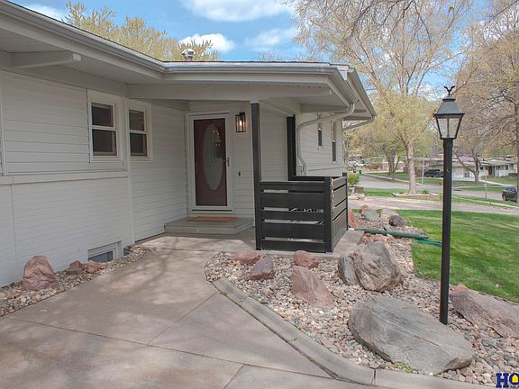 5th image of 6021 Meadowbrook Ln