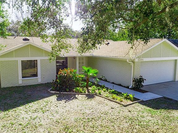 2nd image of 15504 Timberline Dr