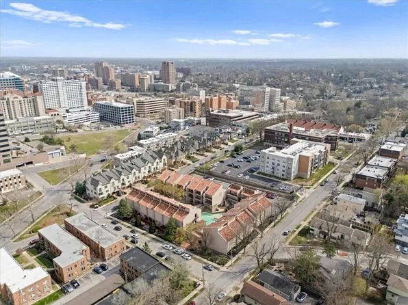 1111 W 46th St APT 22, Kansas City, MO 64112