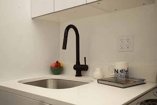 Rented by Blip LLC | media 9