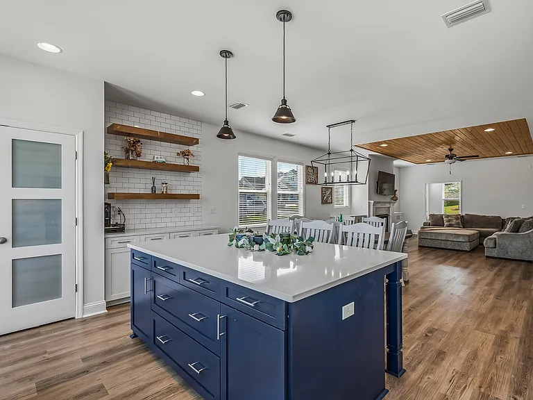 3836 Ardmore Ln — Photo 13