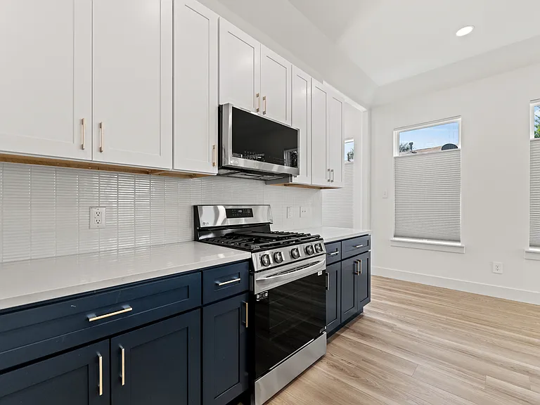 The microwave includes an air fryer option!