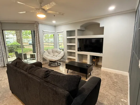 8413 Lucuya Way Unit 102, Temple Terrace, FL 33637