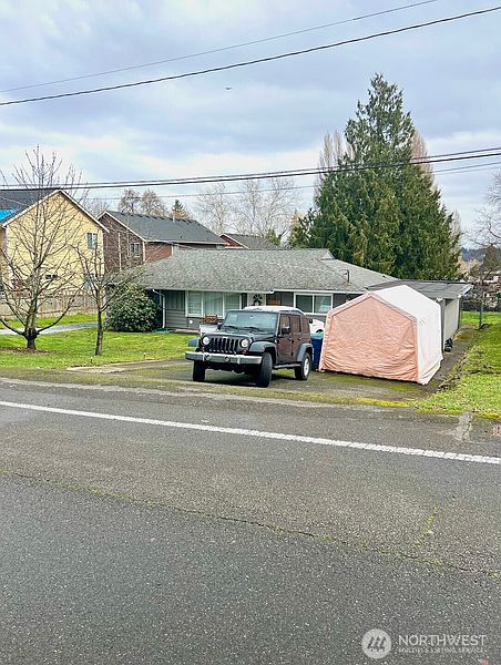 2nd image of 13348 32nd Avenue S