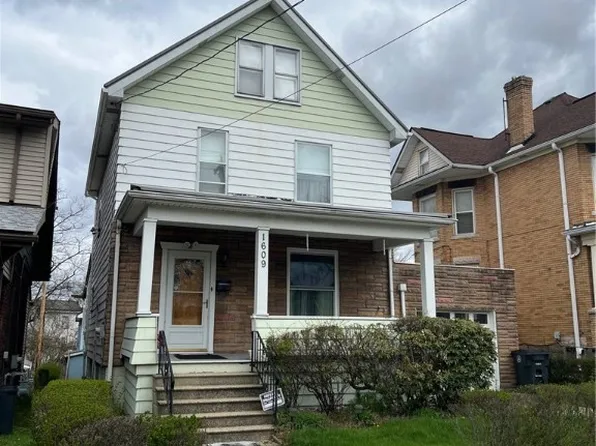 1609 Ridge Ave, Steubenville, OH 43952