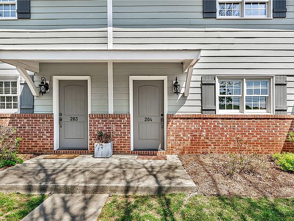 3rd image of 209 Calhoun St