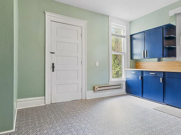 433 S Main Ave — Photo 9