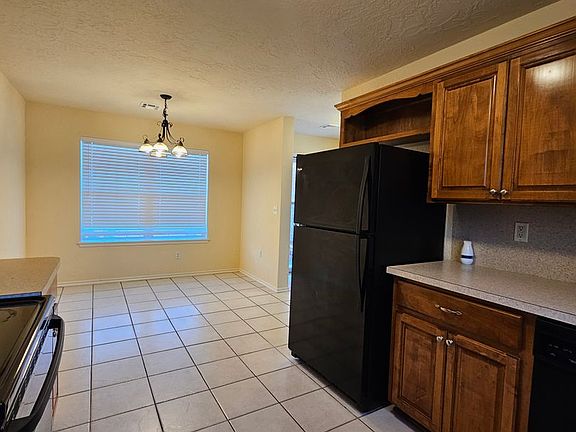 4th image of 867 Rambling Oaks Dr