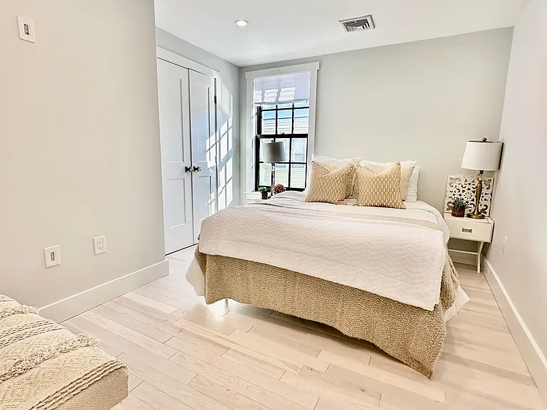 11 Lowell St #A — Photo 9