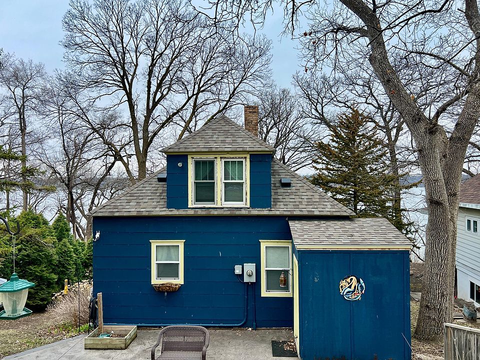 1st image of 649 Lakeshore Dr