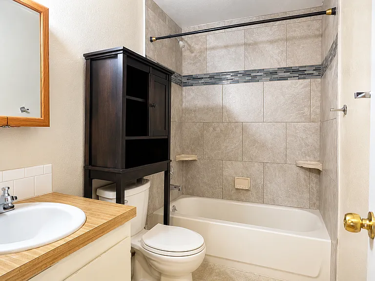 720 Pierce Street — Photo 10