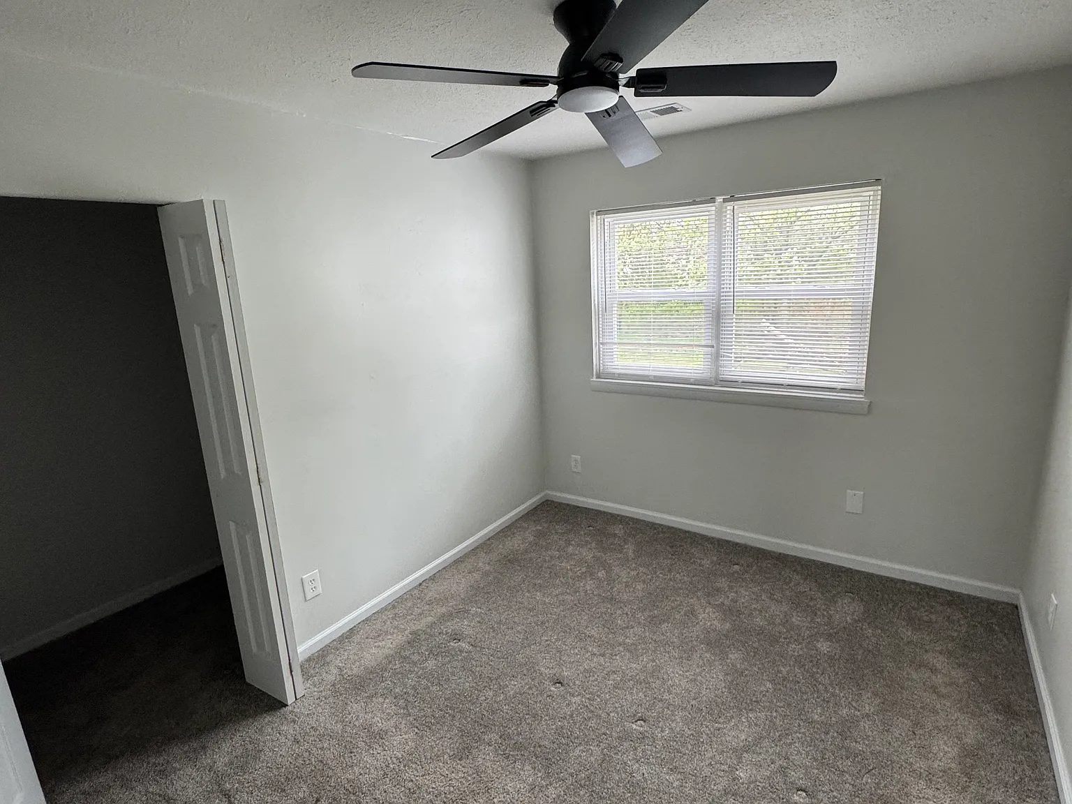 3 bed, 1080 sqft, $1,450 — Photo 3