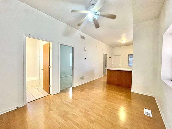 2nd image of 3443 S Union Ave Unit 2R