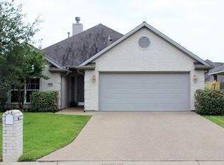 108 Rugen Ln, College Station, TX 77845