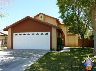 3454 E Avenue R4, Palmdale, CA 93550