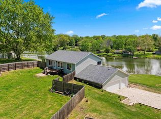 16135 E Blackfoot Dr, Cuba, IL 61427