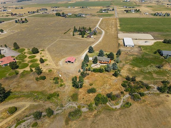 4th image of 607 Eight Mile Creek Rd