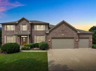 1122 Westberry Ct, Lake Zurich, IL 60047