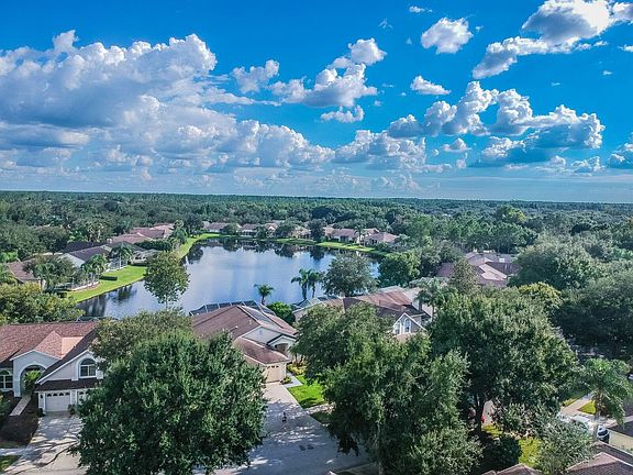 4th image of 10118 Whisper Pointe Dr