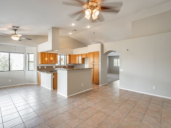 2nd image of 12058 N Lamont Dr