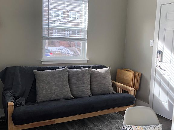 5th image of 946 N Washington St #1
