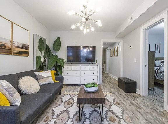 3rd image of 3064 N Haussen Ct Unit G