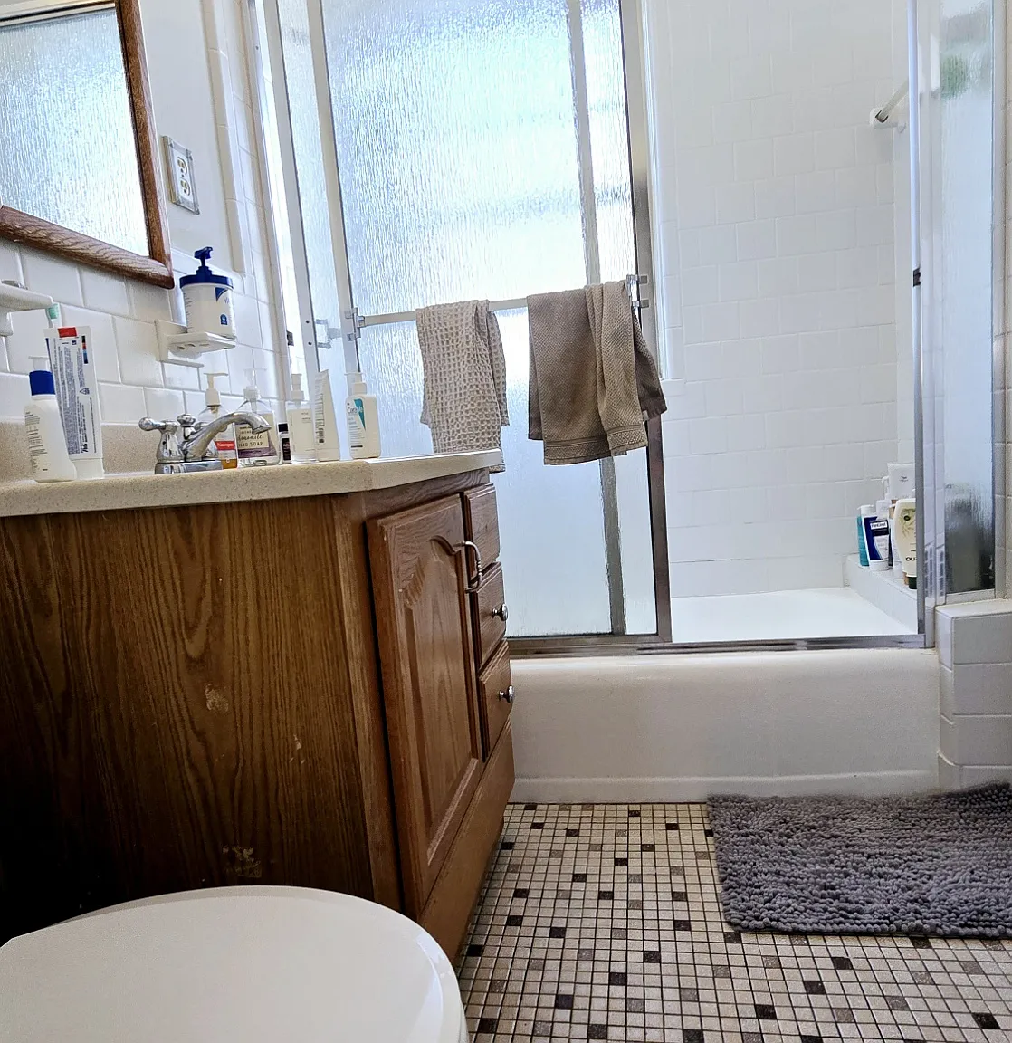 6 bed, $8,100 — Photo 4