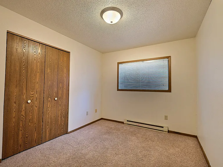Prairiewood Courts — Photo 8