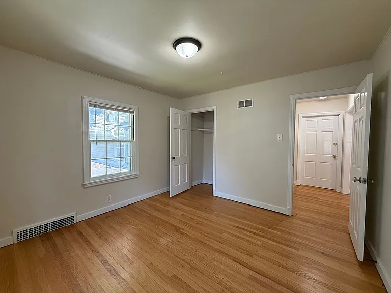 208 S Chestnut Ave — Photo 8