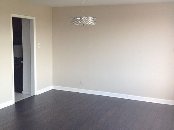 3rd image of 4501 Arlington Blvd APT 823