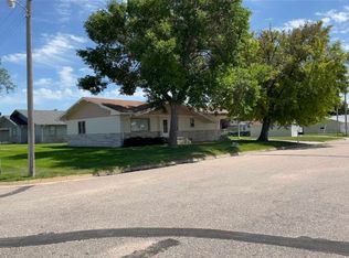 612 12th St, Arapahoe, NE 68922