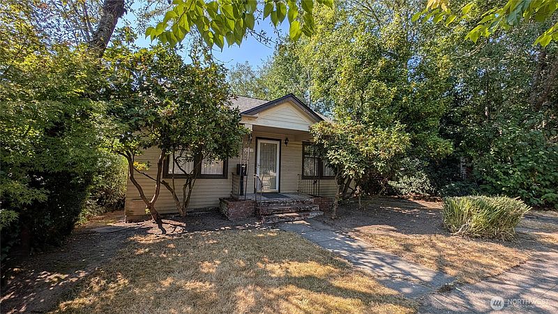 4th image of 7011 14th Avenue NE