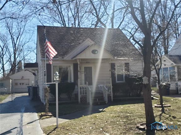 2nd image of 5245 Norton Pl