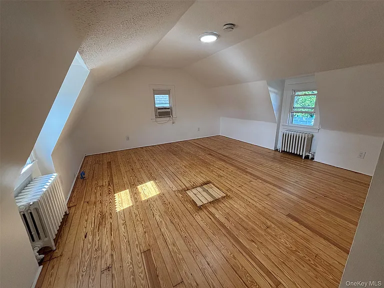 6 Alexander Pl — Photo 10