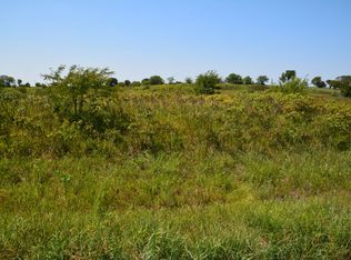 67 E 63rd Rd, Lecompton, KS 66050