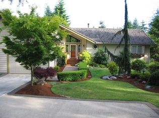 351 E Lakeland Dr, Allyn, WA 98524