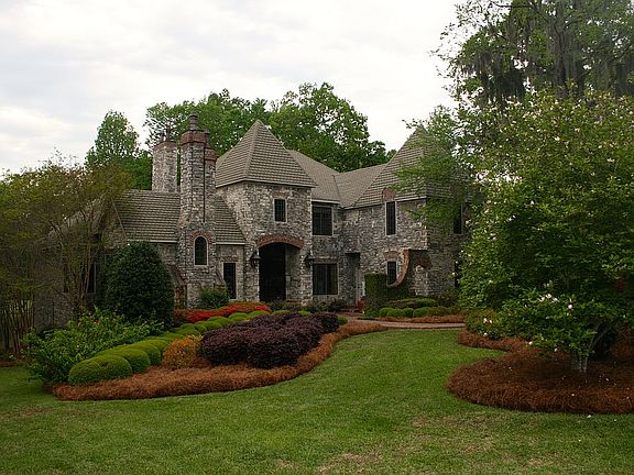 2nd image of 7208 Fairwoods Pl