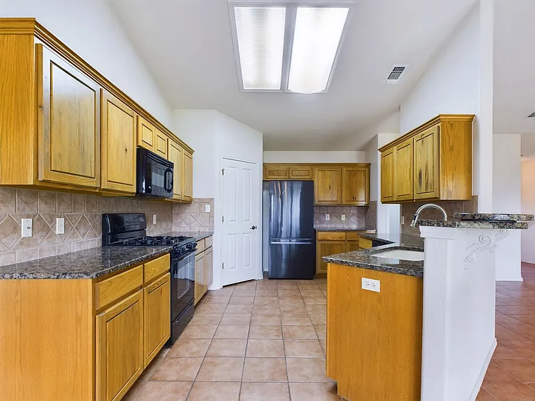 605 Paintbrush Hollow St — Photo 9