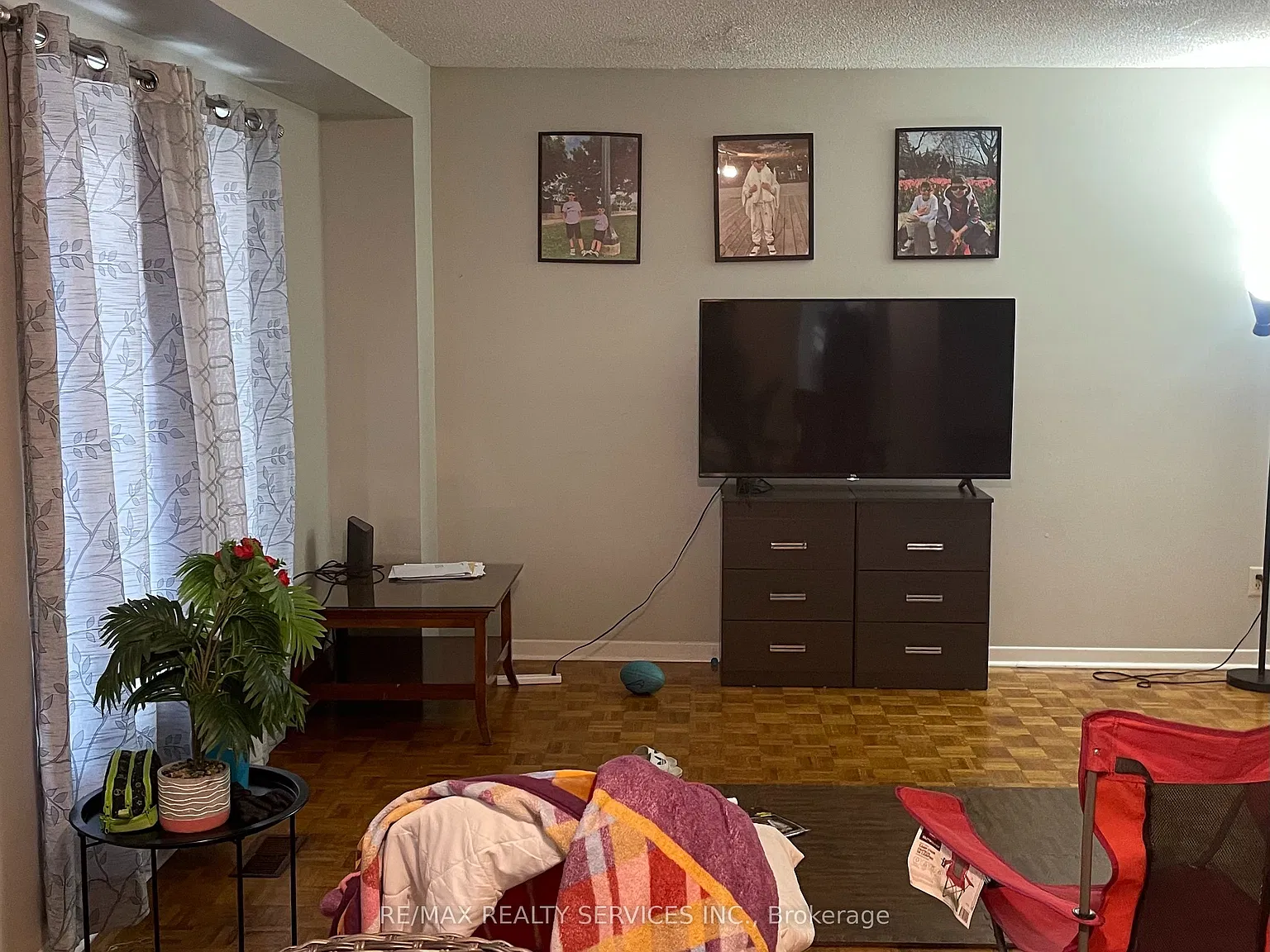 4 bed, $2,650 — Photo 2