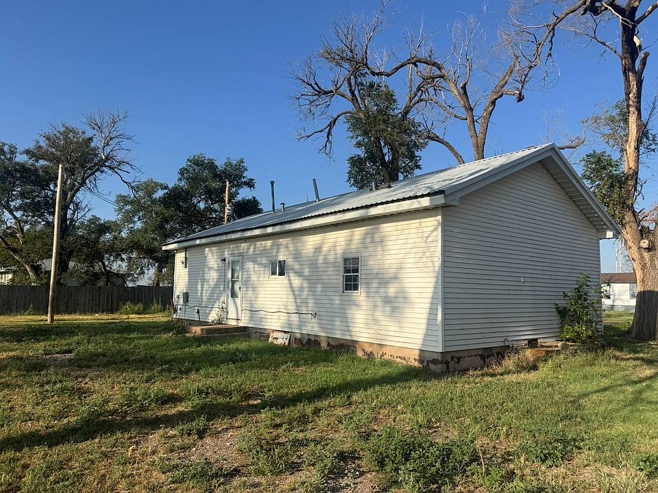 1st image of 705 6th St