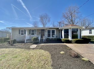 808 Dahlia Dr, Lebanon, TN 37087