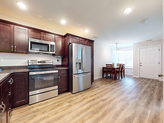 4th image of 6702 Woods Mill Dr