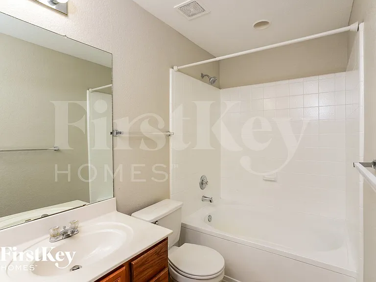 131 Hampton Bnd — Photo 14